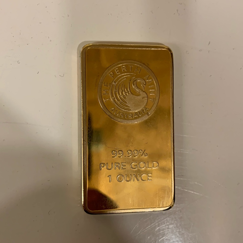 I have a 1 ounce gold bar here for sale